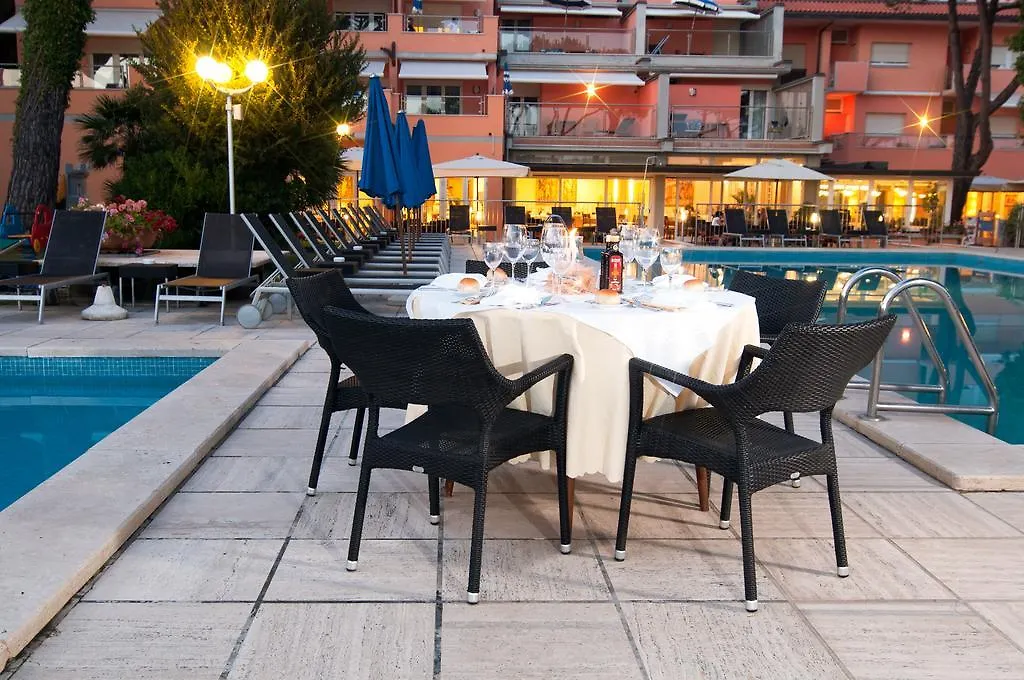 Versilia Palace Hotel Marina di Pietrasanta