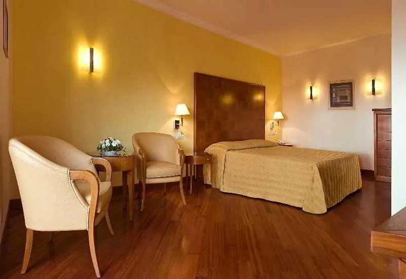 Versilia Palace Hotel Marina di Pietrasanta 4*,